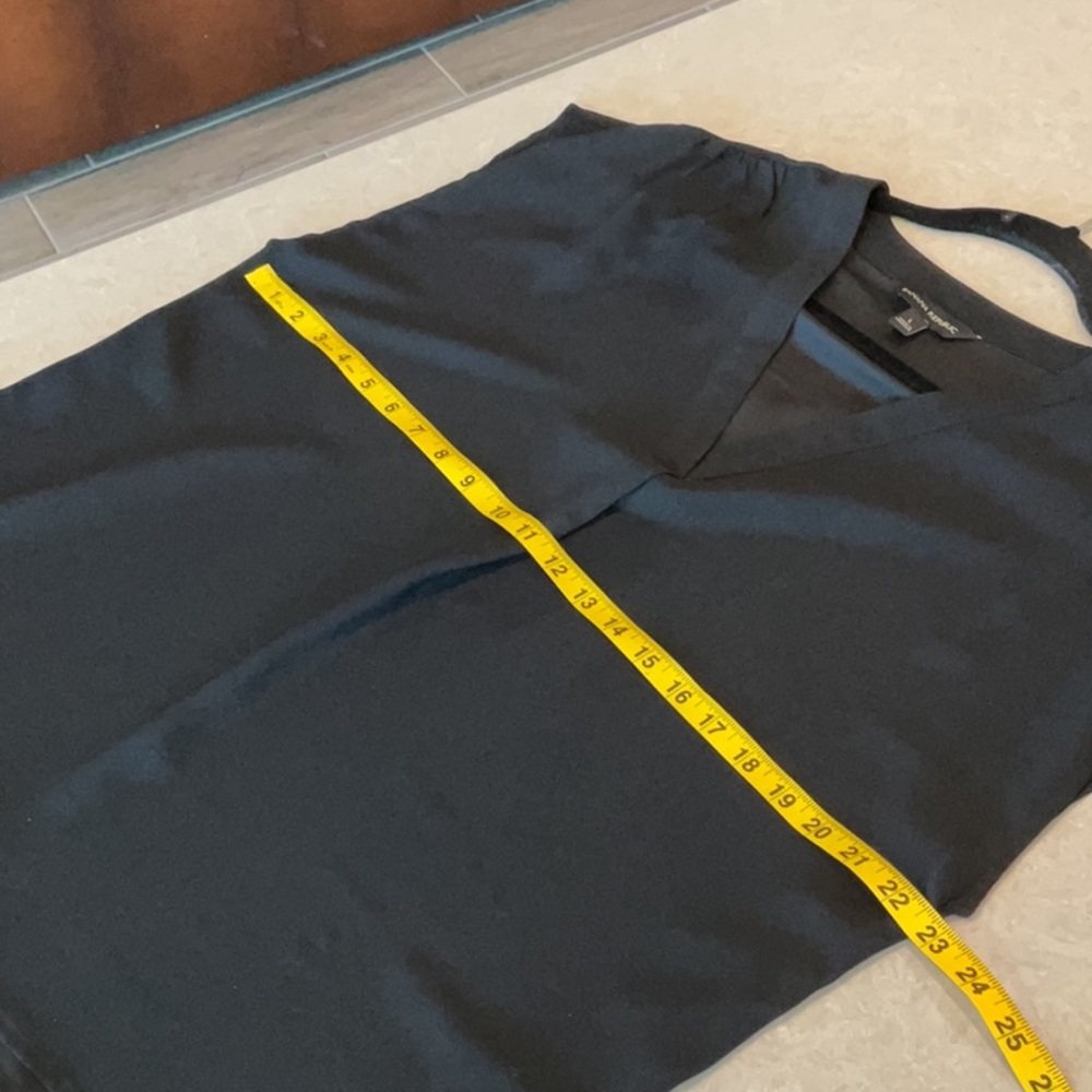 Banana Republic Top - Picture 5 of 9